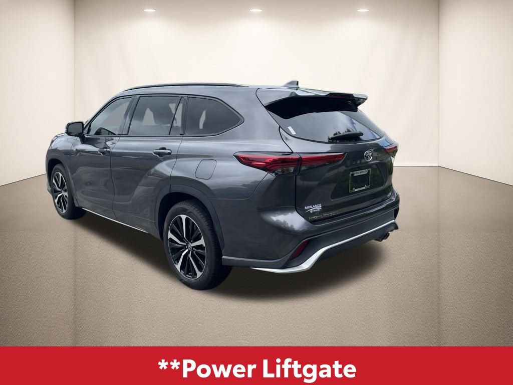 Used 2022 Toyota Highlander XSE FWD image 6