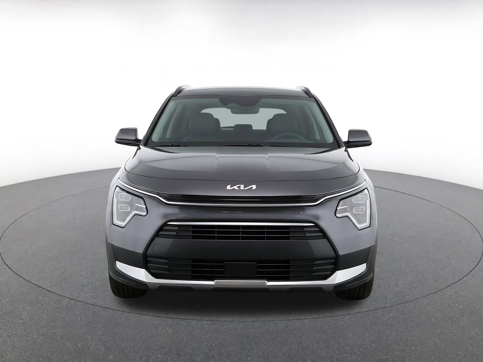 Used 2026 Kia Niro LX FWD image 2