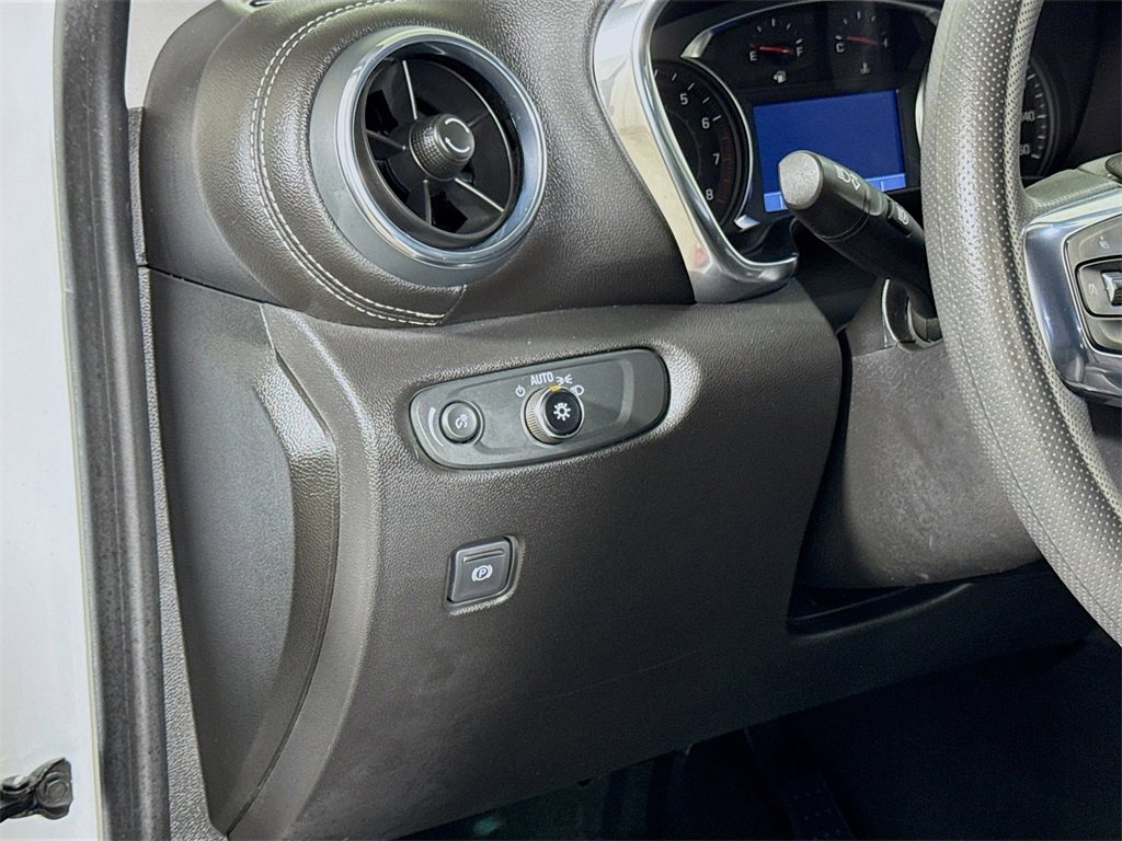 Used 2023 Chevrolet Blazer LT w/ Driver Confidence Package image 8