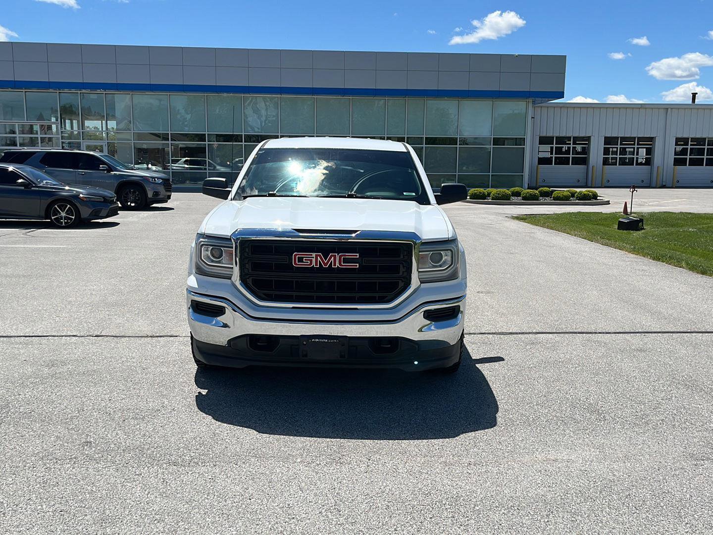Used 2018 GMC Sierra 1500 4x4 Crew Cab image 8