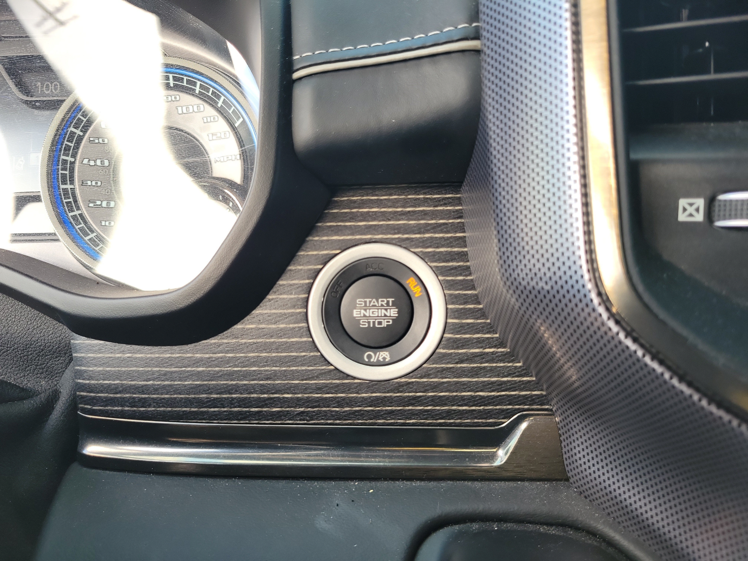 Used 2020 RAM 1500 Limited AWD/4WD image 22