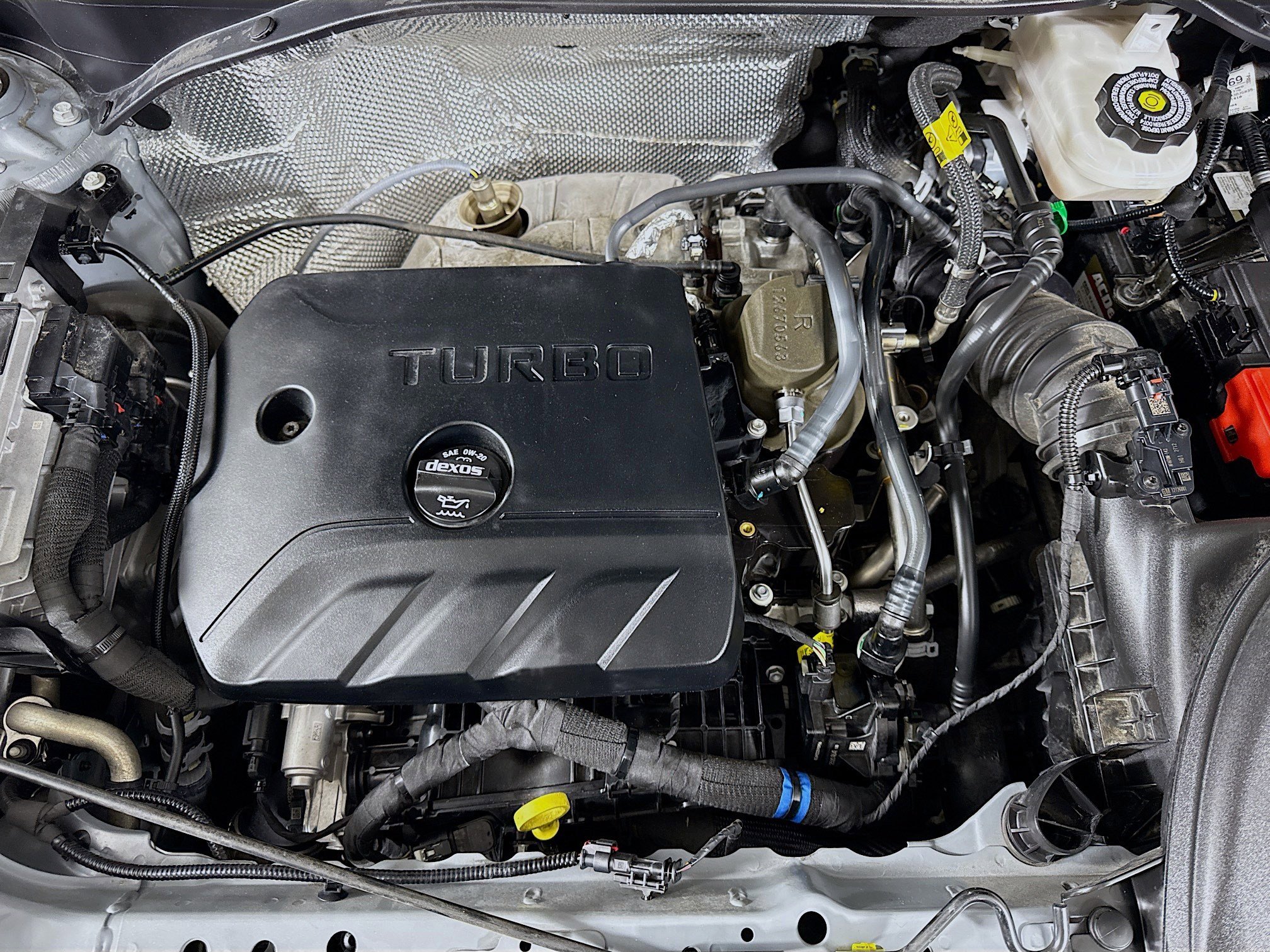 Used 2023 Buick Encore GX Select w/ Sport Touring Package FWD image 39
