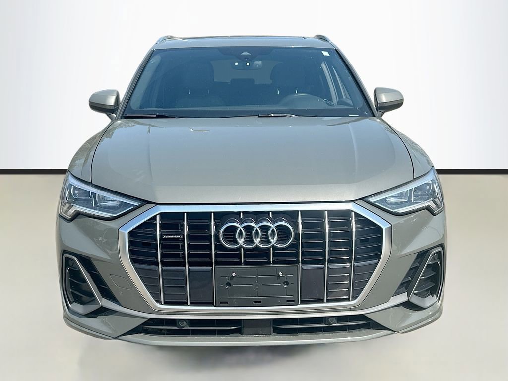 Used 2021 Audi Q3 2.0T Premium Plus image 2