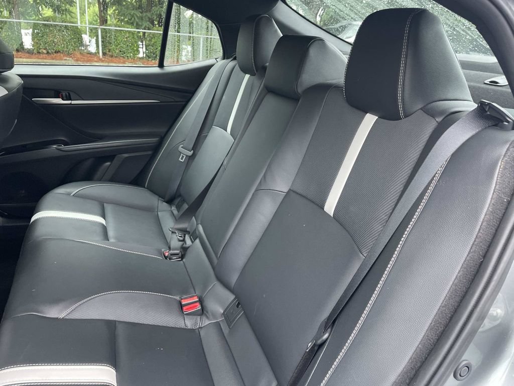 Used 2025 Toyota Camry SE w/ Convenience Package FWD image 14
