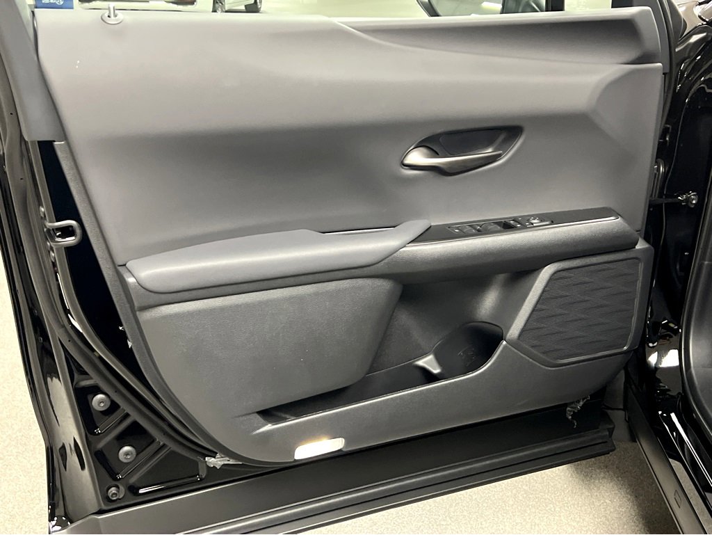 New 2025 Lexus UX 300h AWD image 10