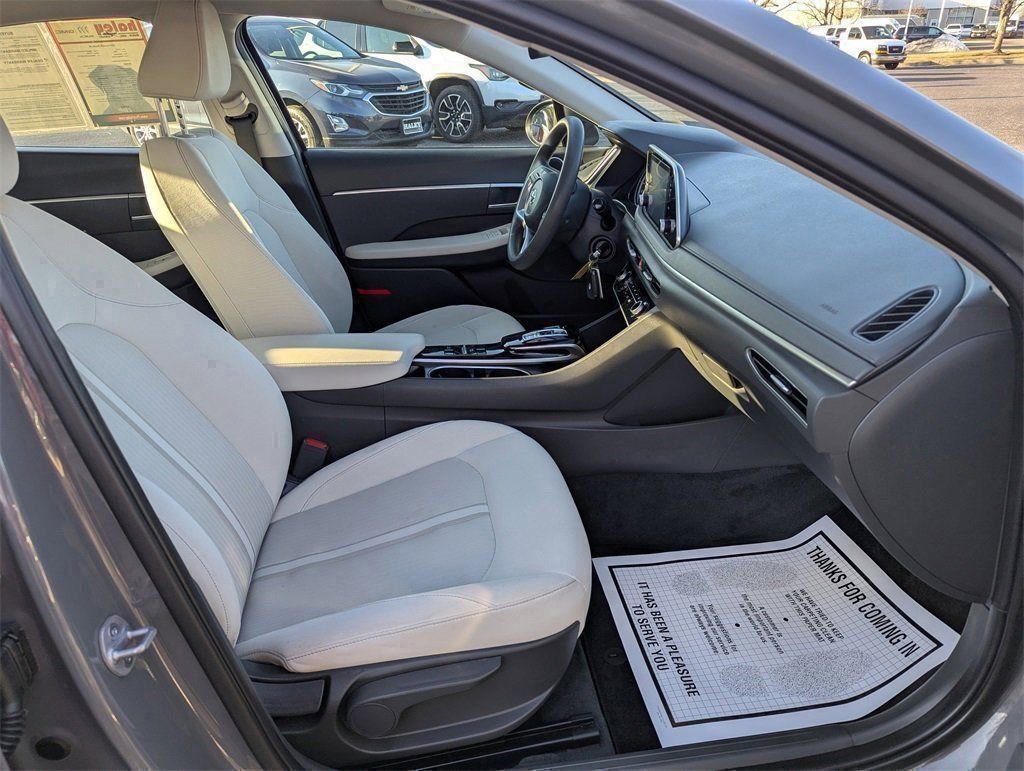 Used 2023 Hyundai Sonata SE image 18