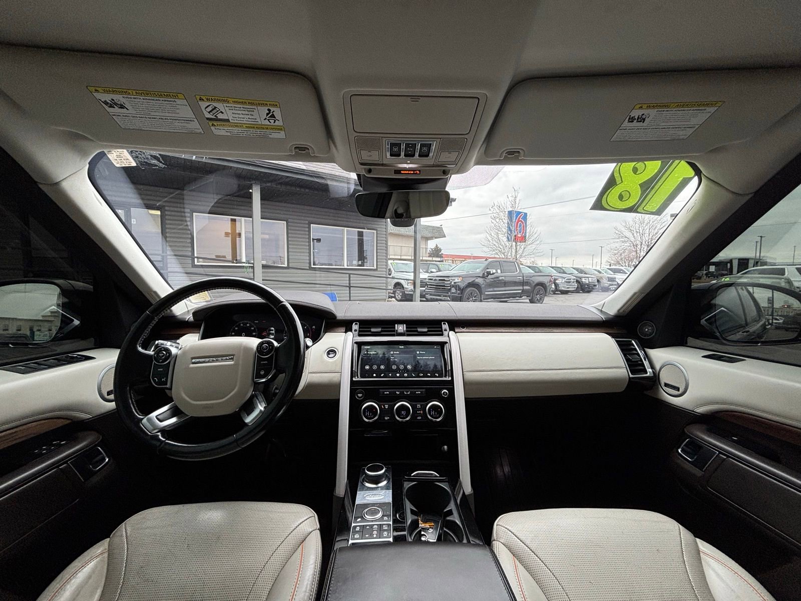 Used 2018 Land Rover Discovery HSE Luxury image 22