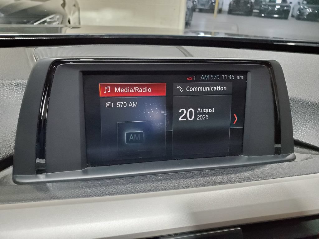 Used 2018 BMW 320i Sedan RWD image 25