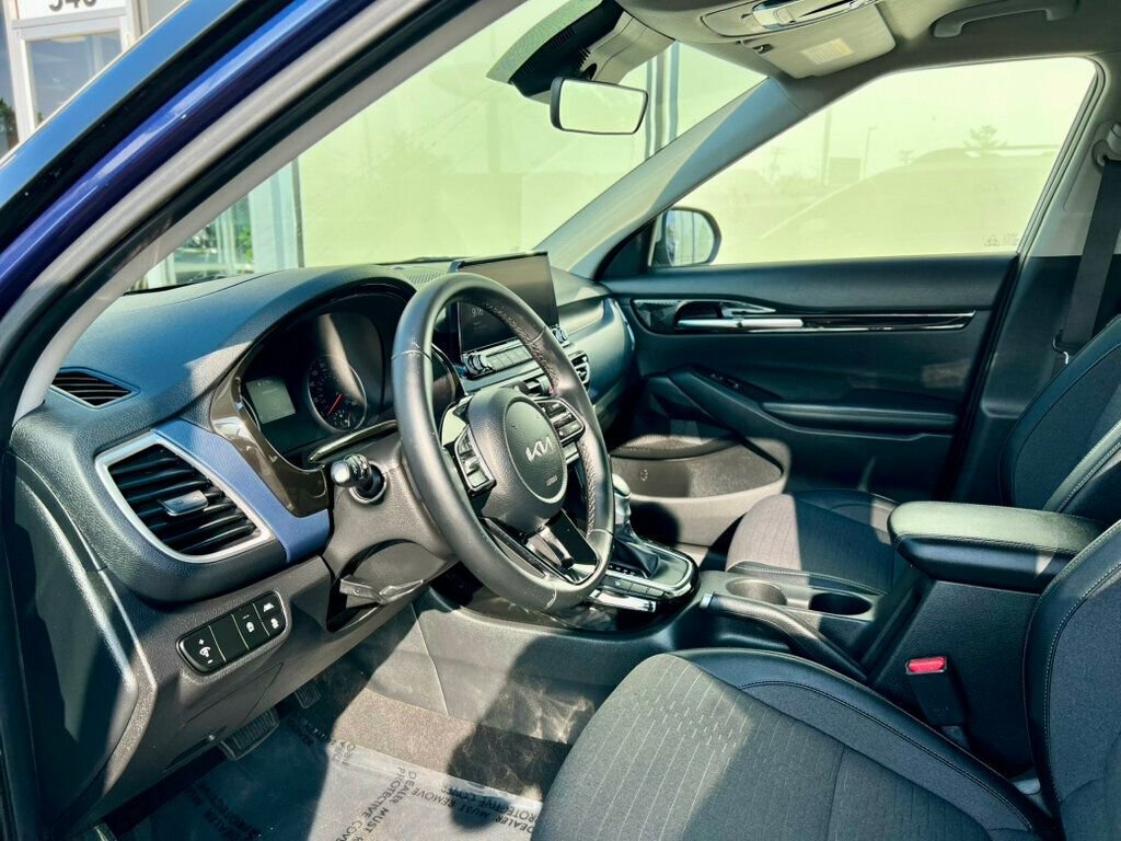 Used 2022 Kia Seltos Nightfall Edition AWD/4WD image 12