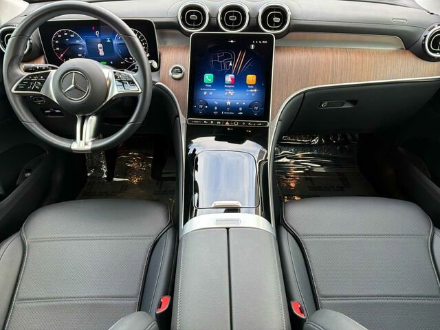 Used 2025 Mercedes-Benz GLC 350e 4MATIC image 17
