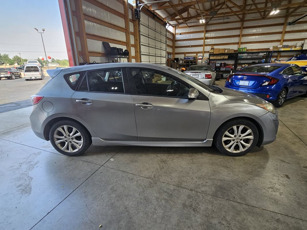 Used 2010 MAZDA MAZDA3 s Sport FWD image 9