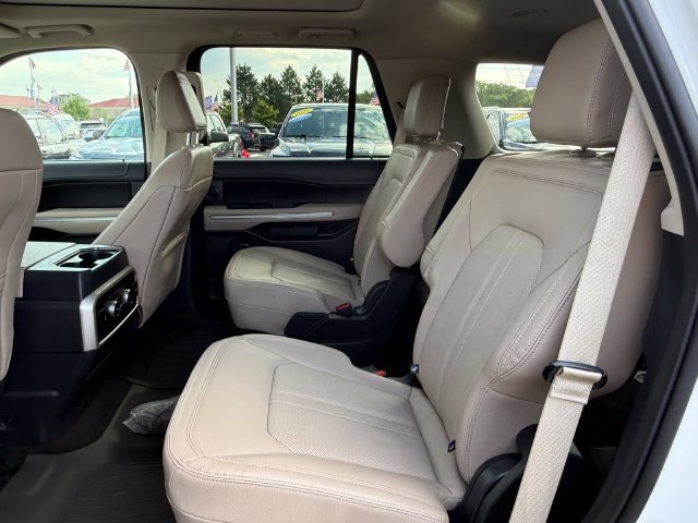 Certified 2024 Ford Expedition Limited AWD/4WD image 9