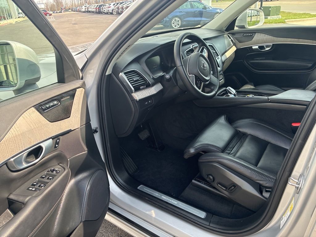 Used 2024 Volvo XC90 T8 Ultimate image 7