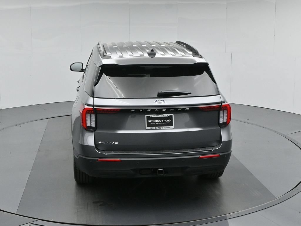 New 2026 Ford Explorer Active RWD image 41