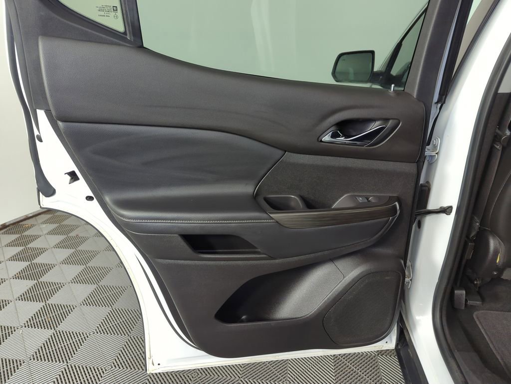 Used 2019 GMC Acadia SLT image 27