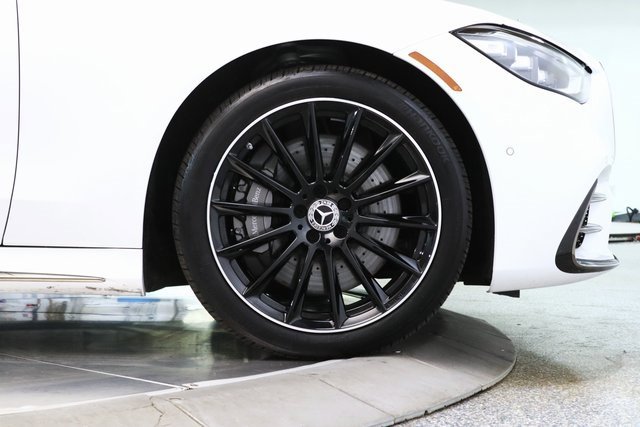 Used 2024 Mercedes-Benz S 580e 4MATIC Sedan image 16