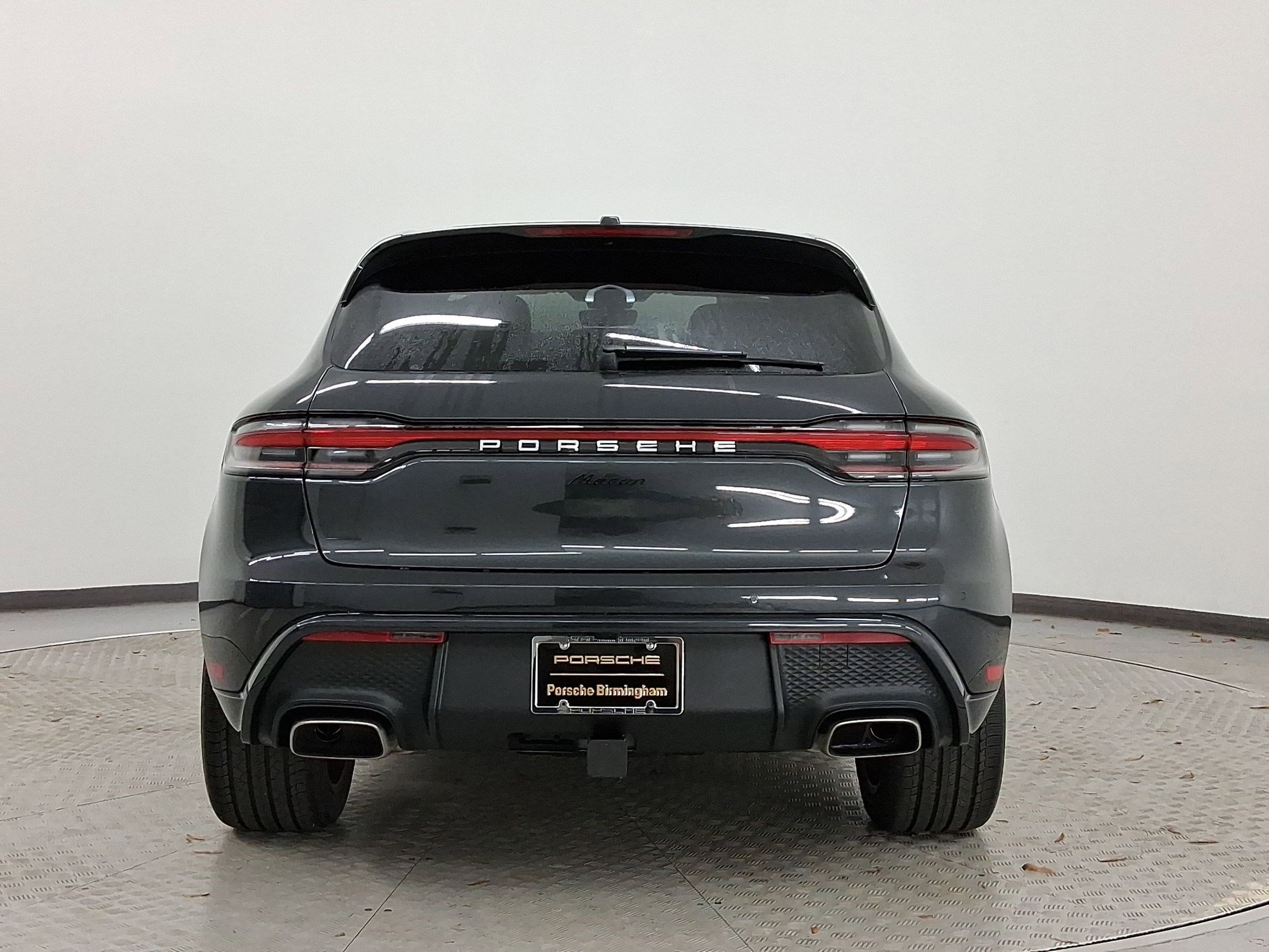 Used 2026 Porsche Macan image 10