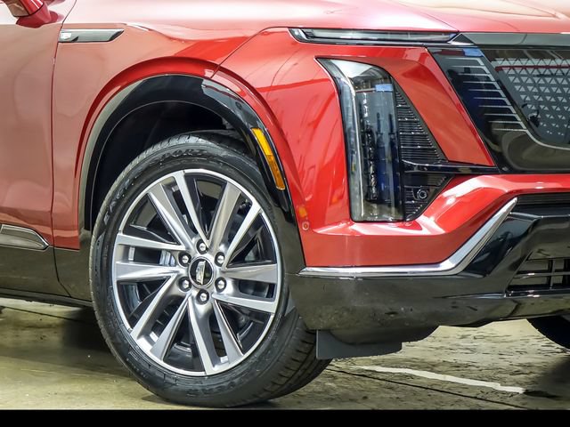 New 2027 Cadillac Vistiq Sport w/ LPO, Floor Liner Package AWD/4WD image 4