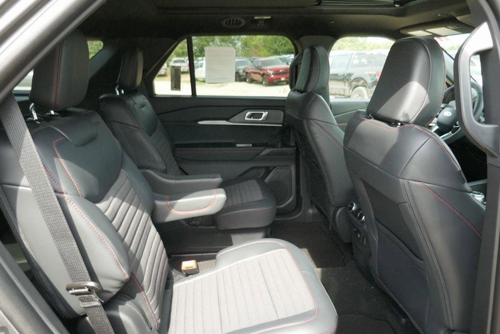 New 2025 Ford Explorer ST-Line w/ Premium Package image 13