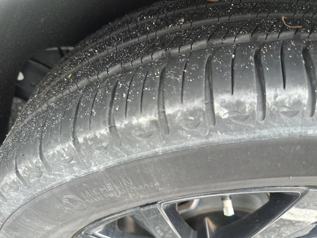 Certified 2024 Chevrolet Equinox LS w/ Sport Edition FWD image 15