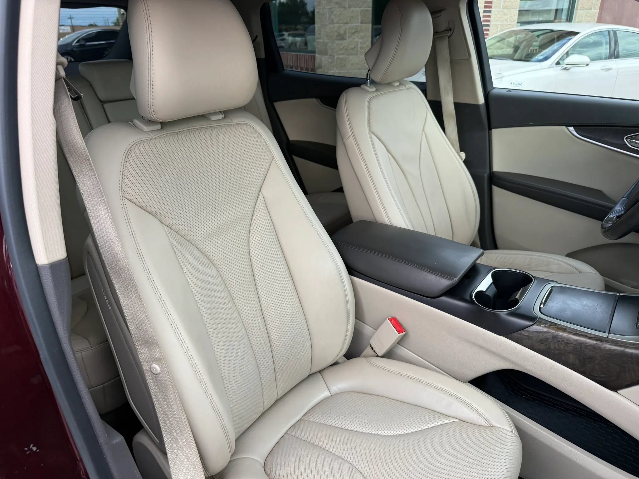 Used 2017 Lincoln MKX Reserve w/ Lincoln MKX Climate Package AWD/4WD image 37