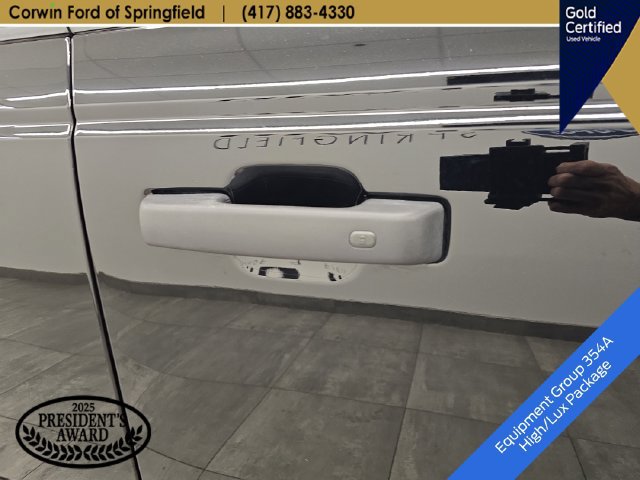 Certified 2024 Ford Bronco Wildtrak AWD/4WD image 10
