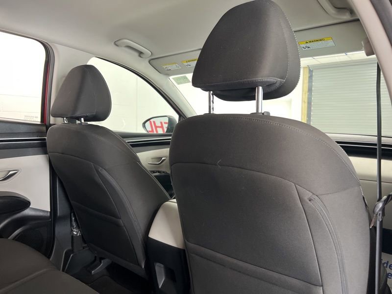 Used 2022 Hyundai Tucson SE AWD/4WD image 11