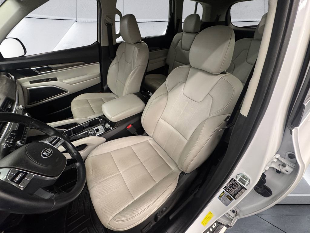 Used 2020 Kia Telluride EX w/ EX Premium Package image 8