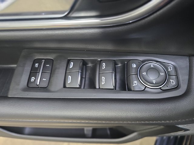 Used 2021 Chevrolet Tahoe High Country w/ Premium Package 2 AWD/4WD image 33