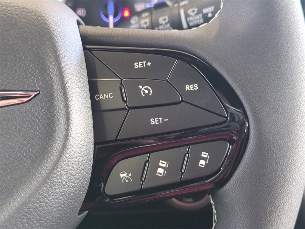 New 2026 Chrysler Pacifica Select image 27