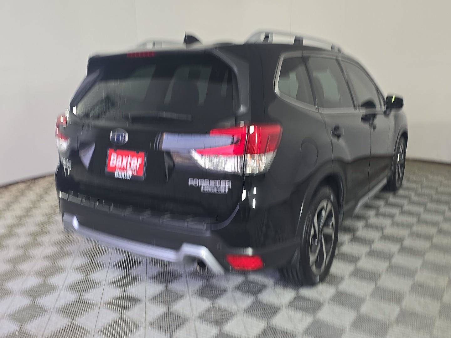 Used 2022 Subaru Forester Touring AWD/4WD image 16