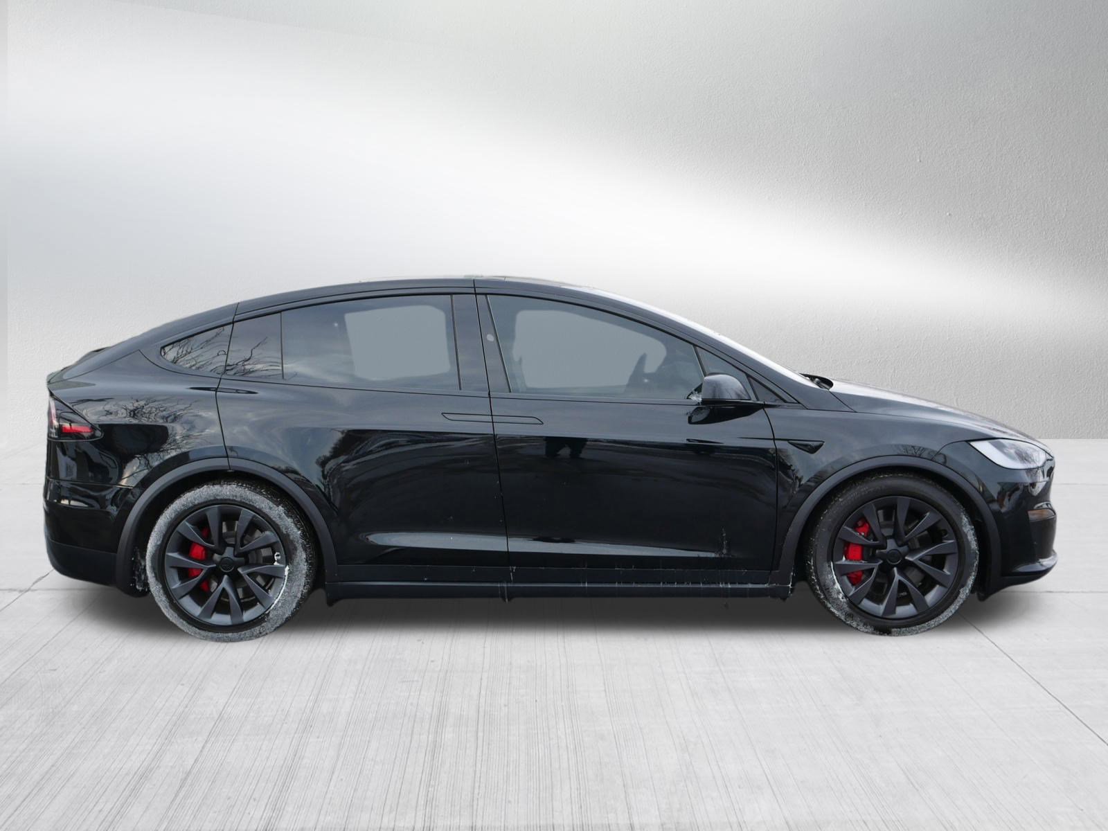 Used 2024 Tesla Model X Plaid image 8