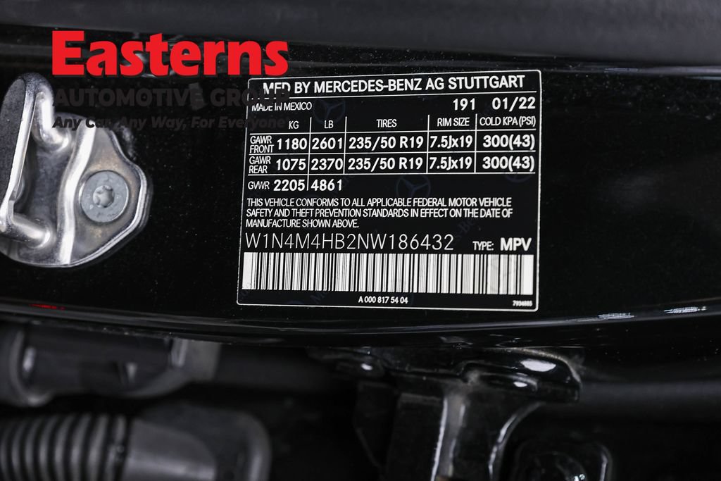 Used 2022 Mercedes-Benz GLB 250 4MATIC w/ AMG Line image 33