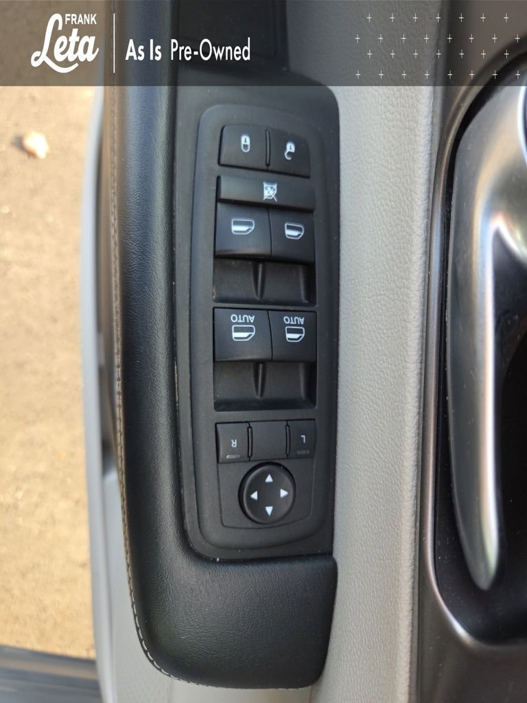 Used 2022 Chrysler Pacifica Touring-L image 29