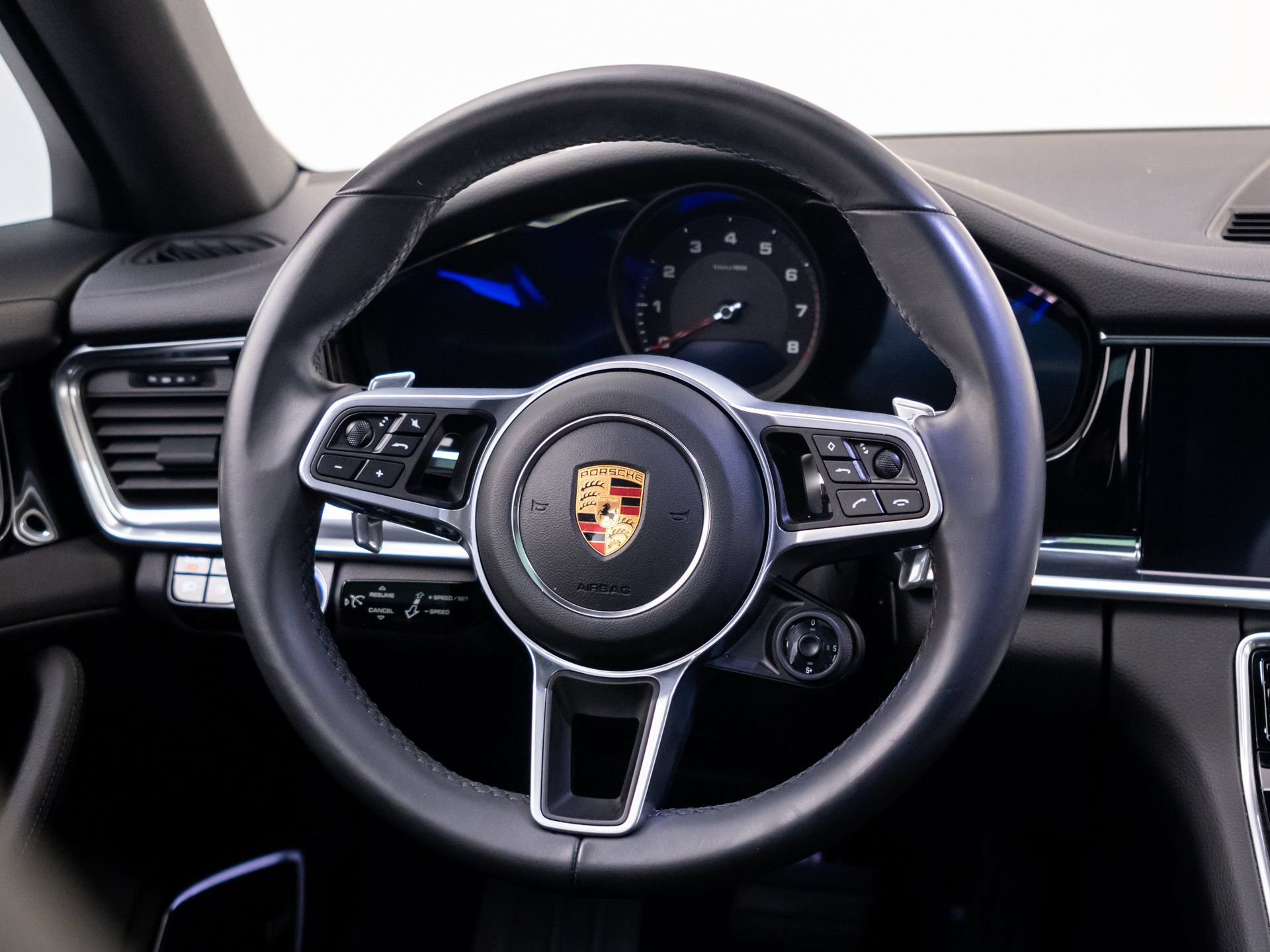 Used 2018 Porsche Panamera 4 AWD/4WD image 12