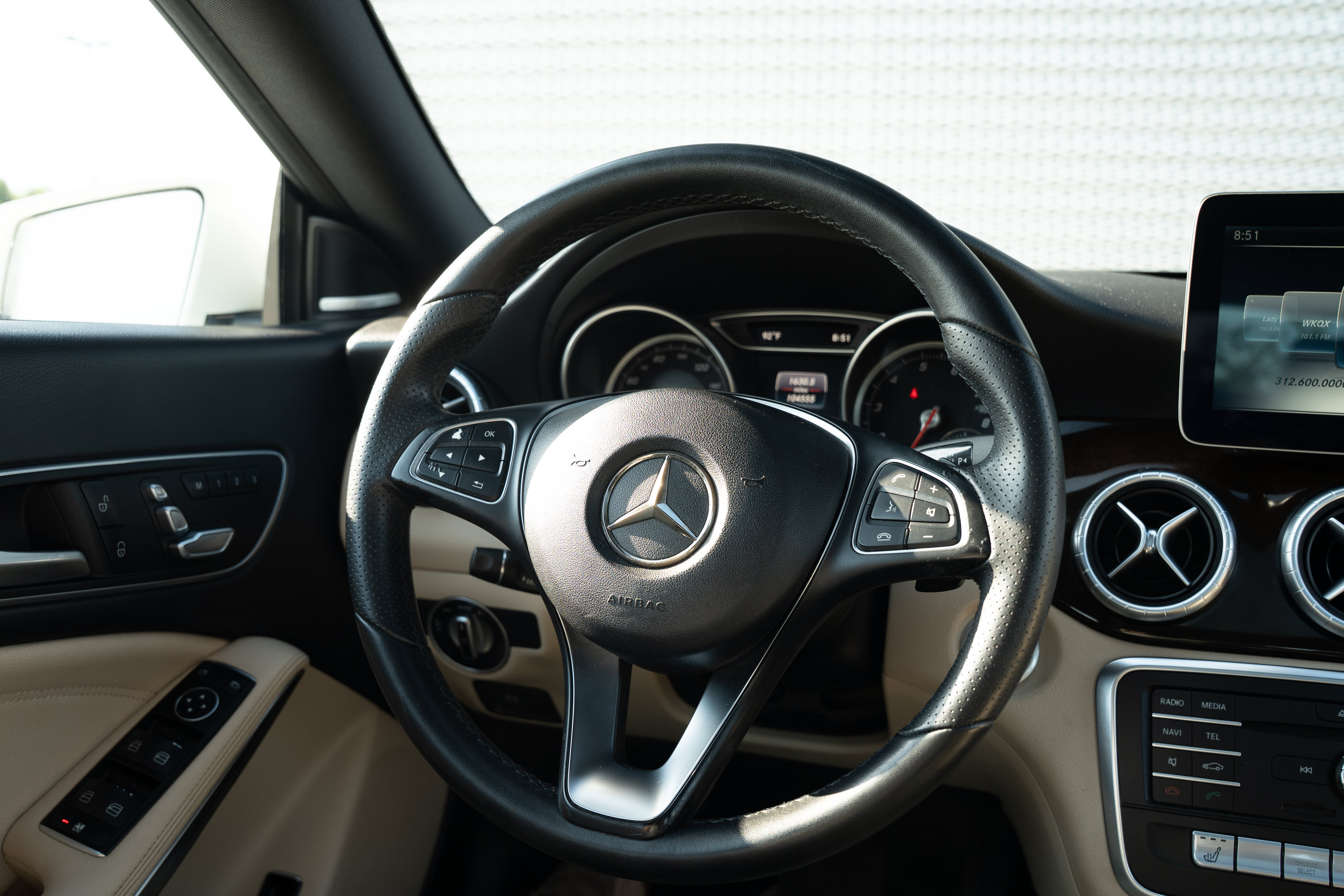 Used 2017 Mercedes-Benz CLA 250 4MATIC image 9