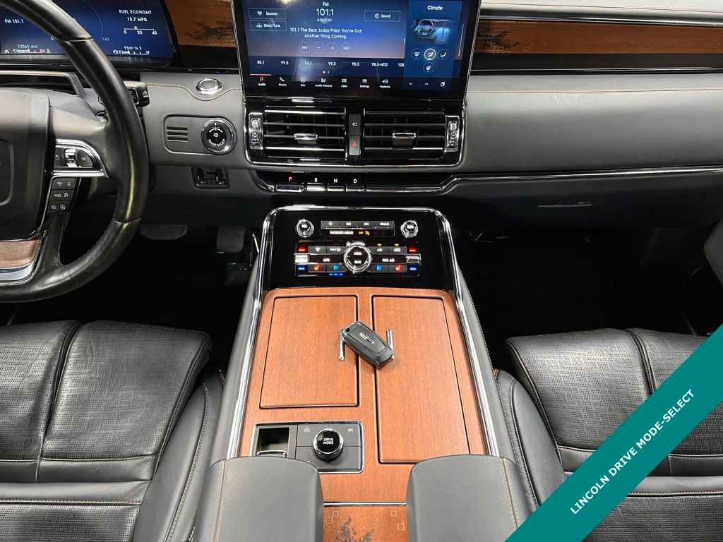 Used 2023 Lincoln Navigator L Black Label image 10