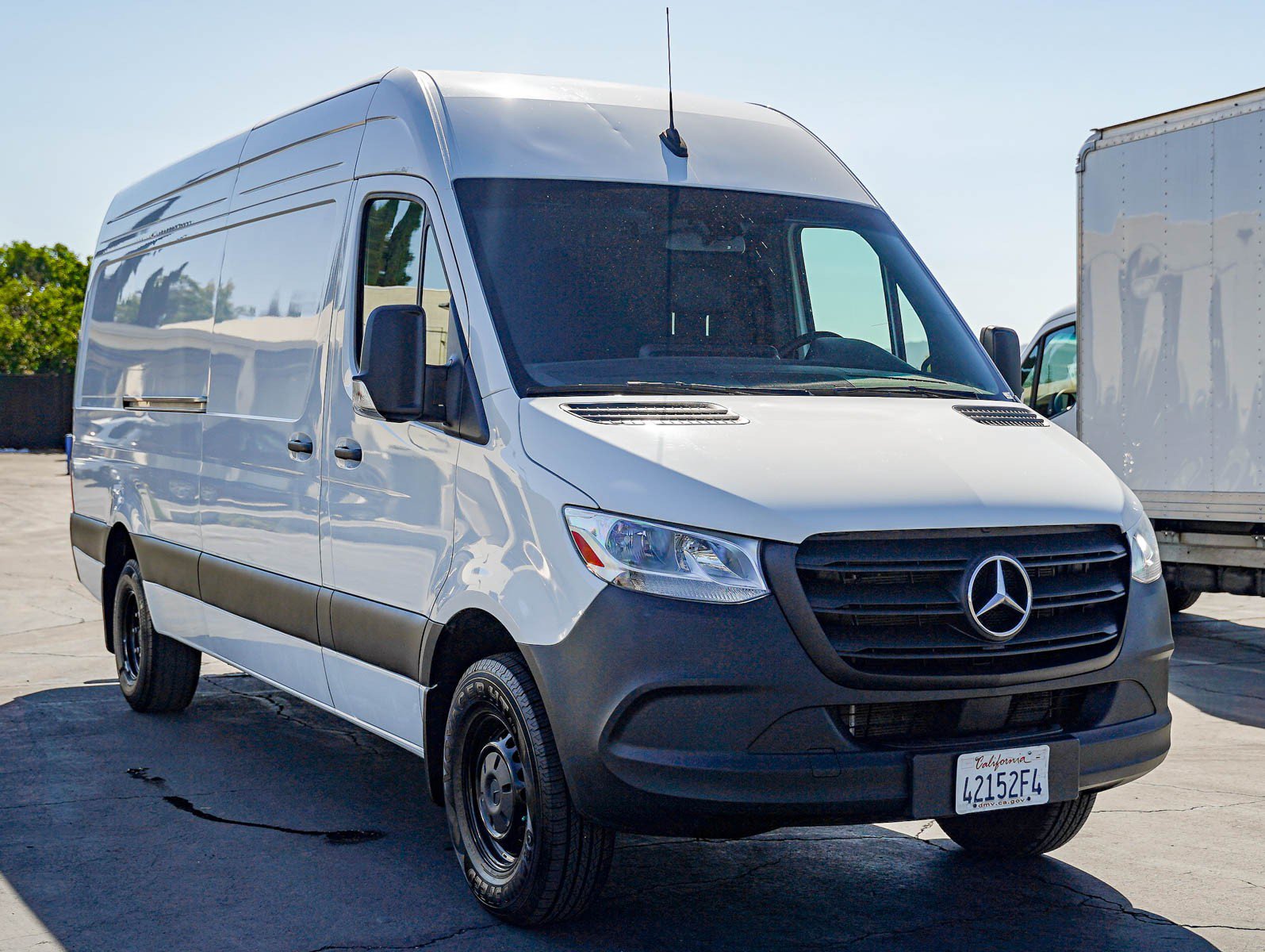 Used 2024 Mercedes-Benz Sprinter 3500 image 3