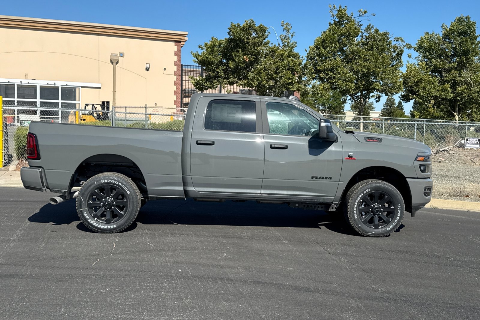 New 2026 RAM 3500 Big Horn AWD/4WD image 2