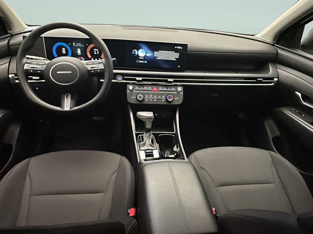 Certified 2025 Hyundai Tucson SE image 18