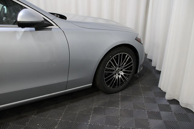 New 2025 Mercedes-Benz C 300 4MATIC Sedan image 10