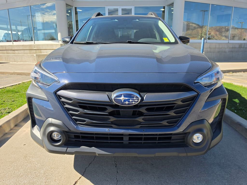 Used 2025 Subaru Outback Premium image 2