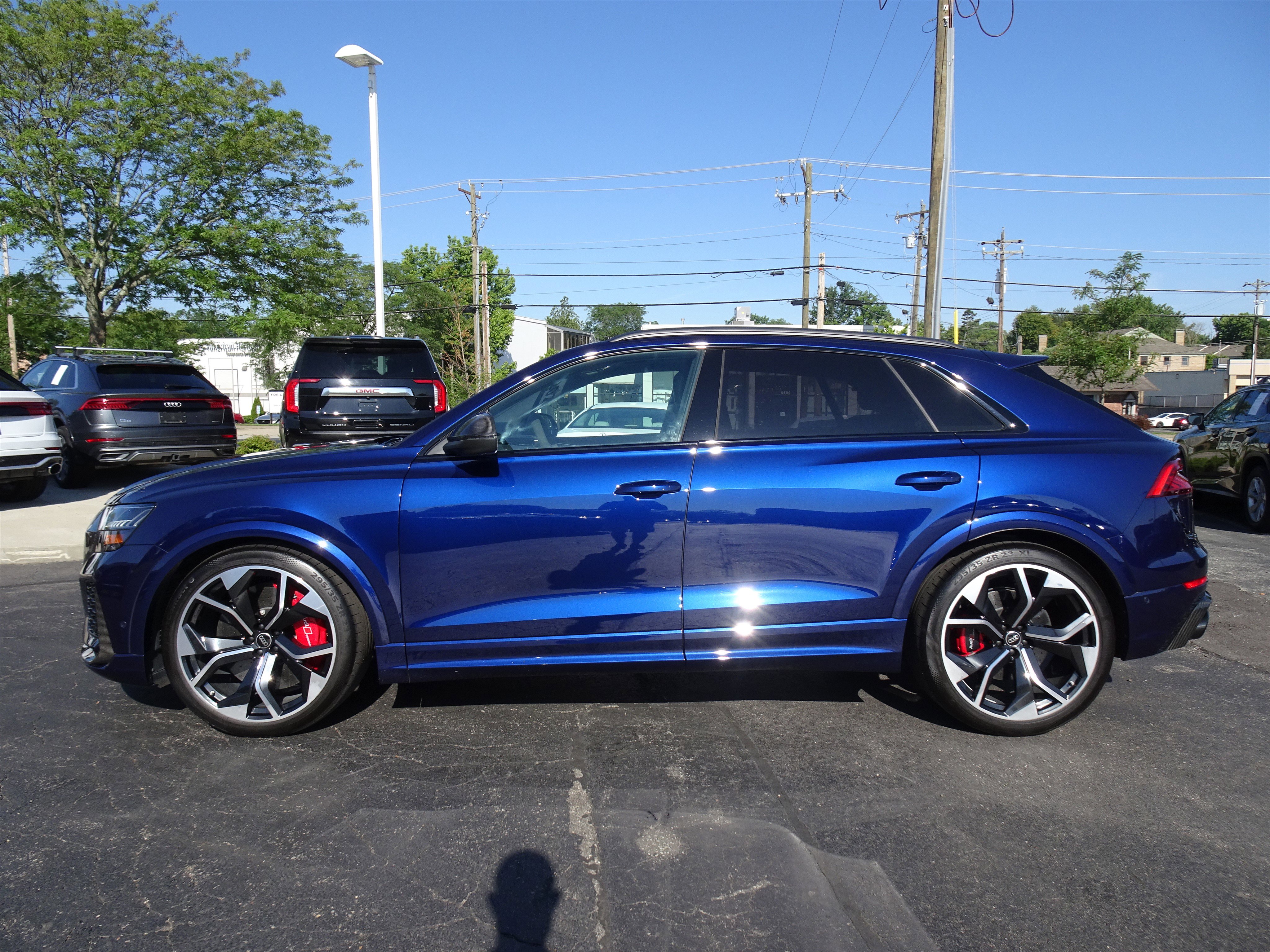 Certified 2023 Audi RS Q8 w/ Black Optic Package image 2