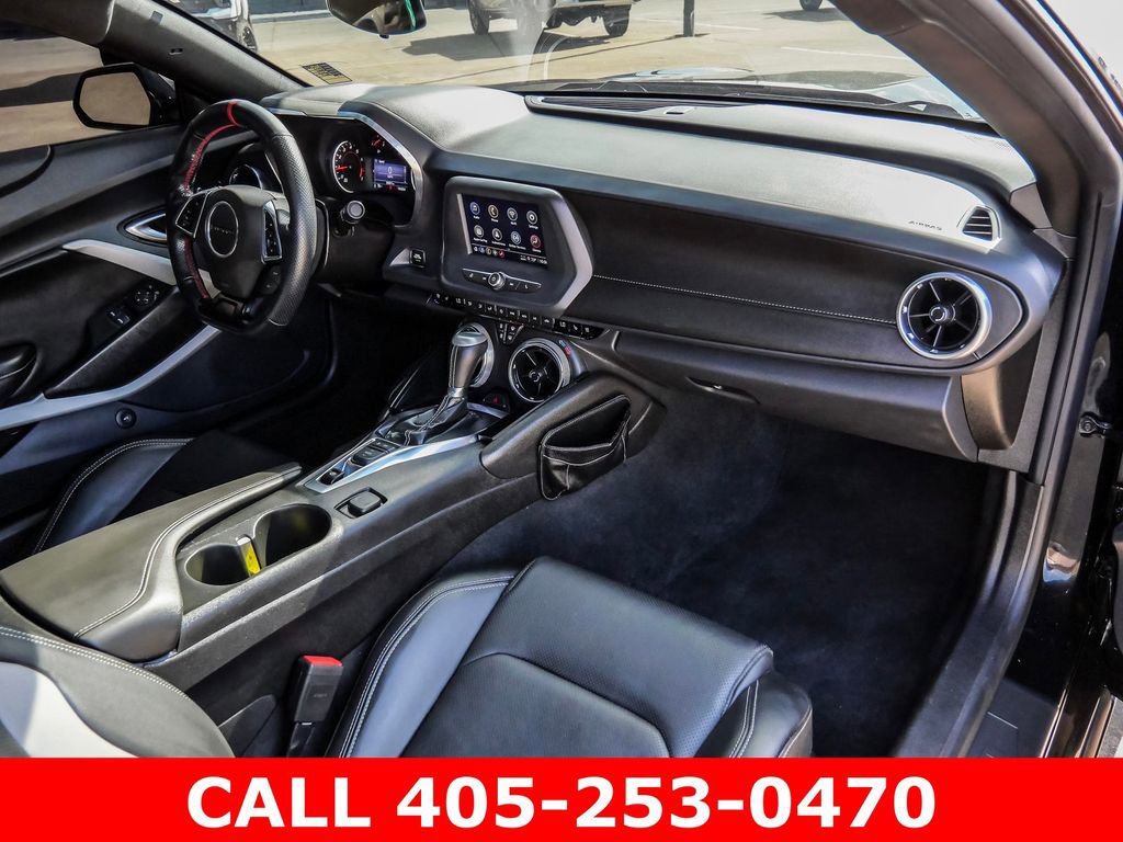 Used 2023 Chevrolet Camaro LT RWD image 15