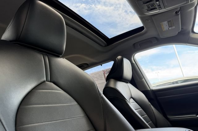 Used 2023 Toyota Highlander XLE FWD image 18
