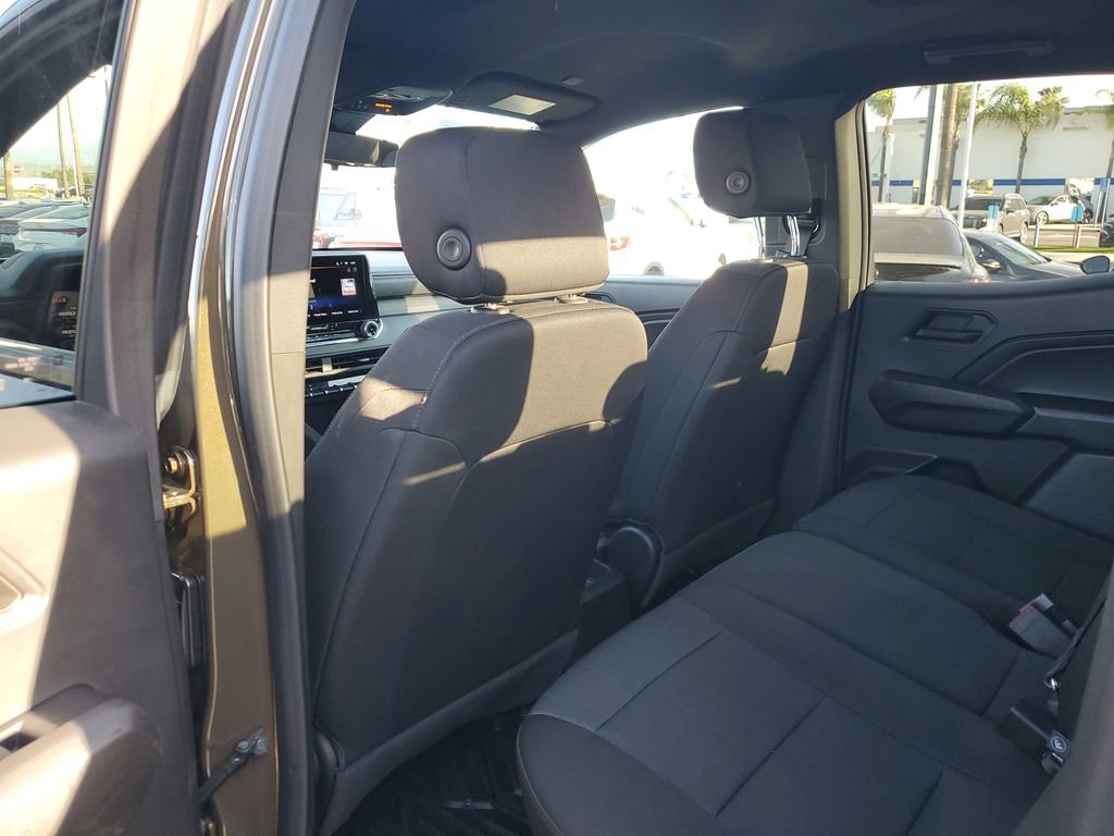 Used 2024 Chevrolet Colorado W/T image 10
