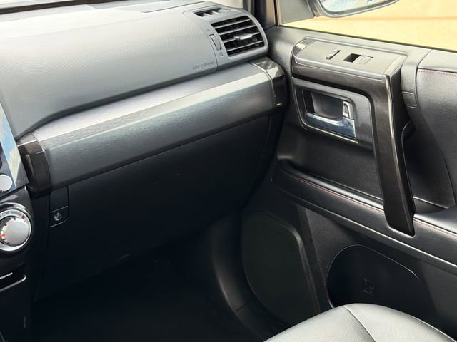 Used 2024 Toyota 4Runner TRD Off-Road Premium image 16