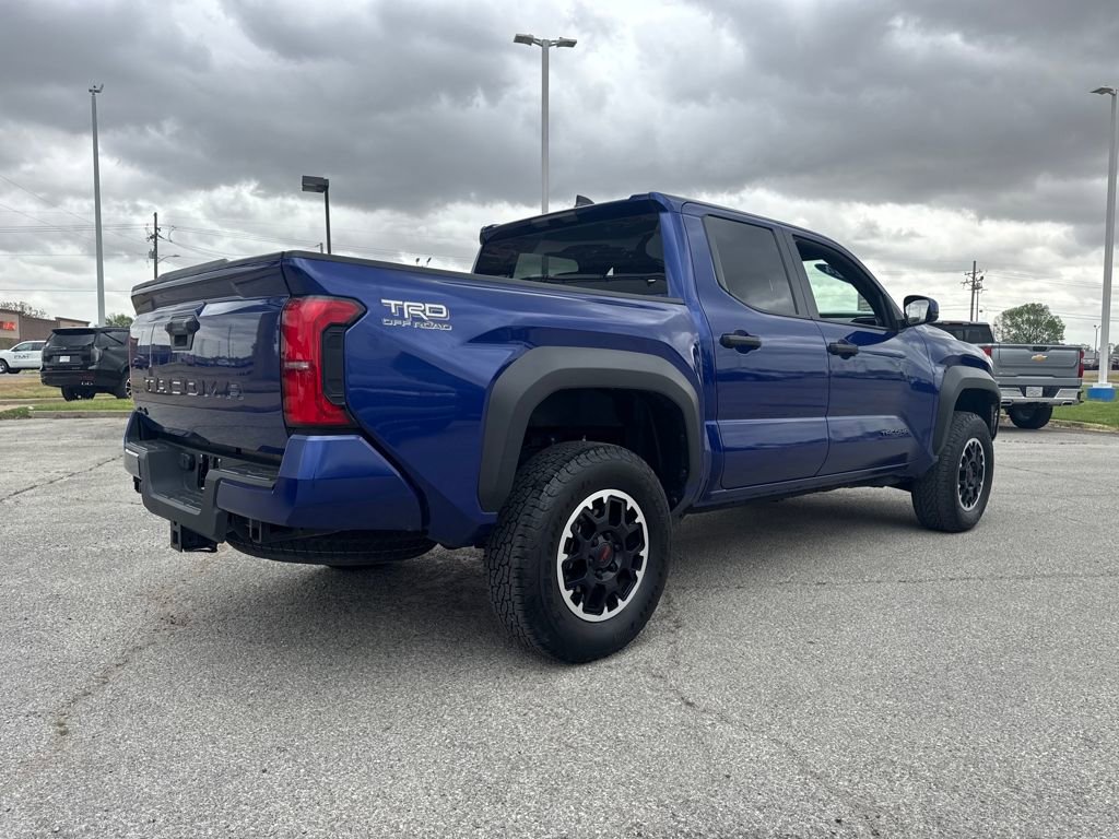 Used 2024 Toyota Tacoma TRD Off-Road image 6