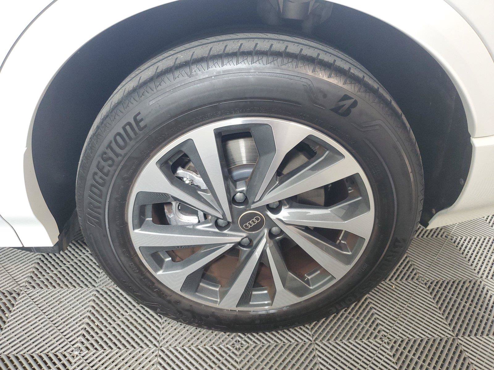 Used 2025 Audi Q6 e-tron Premium w/ Convenience Package AWD/4WD image 11