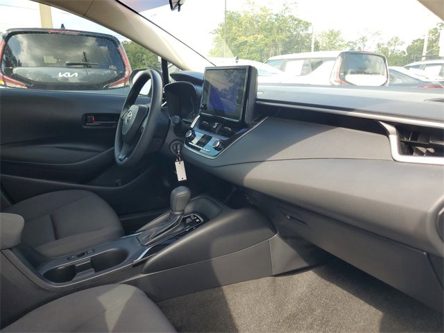 Used 2023 Toyota Corolla LE image 32